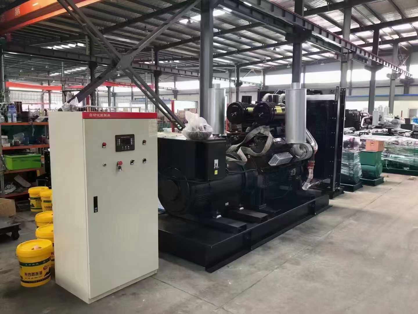 谷城柴油发电机运行时的噪音和振动水平如何？